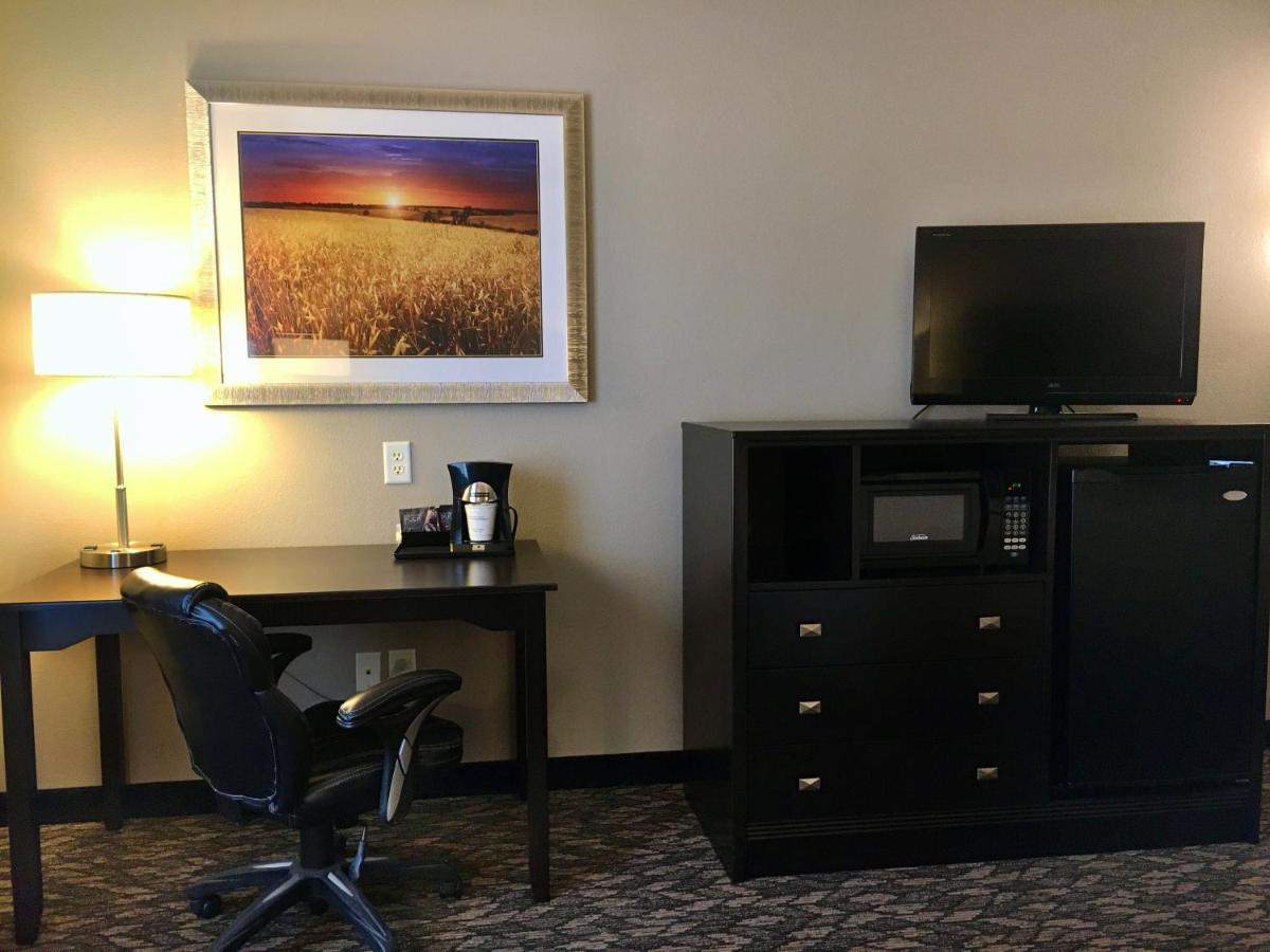 Best Western Wheatland Inn Colfax Екстериор снимка