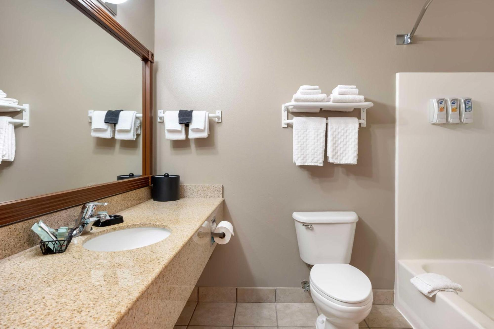 Best Western Wheatland Inn Colfax Екстериор снимка